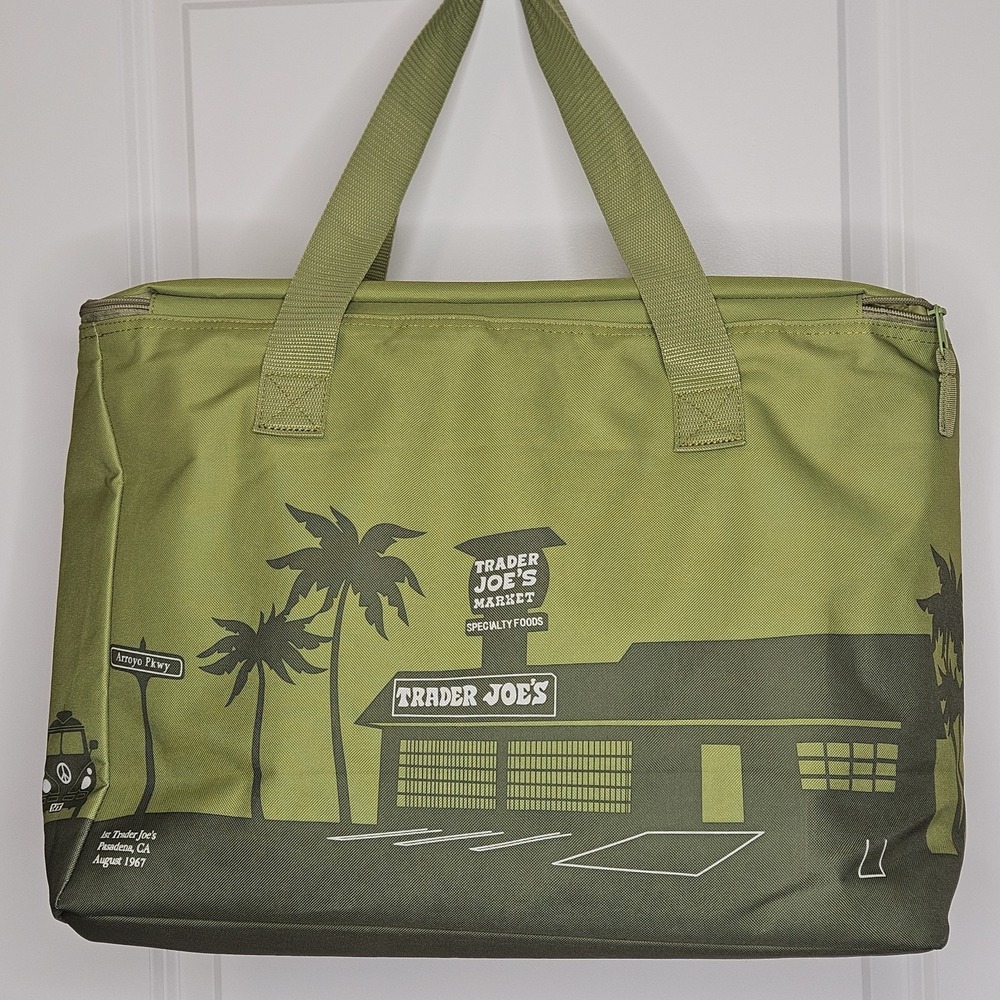 Trader Joe's Large Insulated Tote Olive Green 8 Gallon Reusable Bag Cooler‎